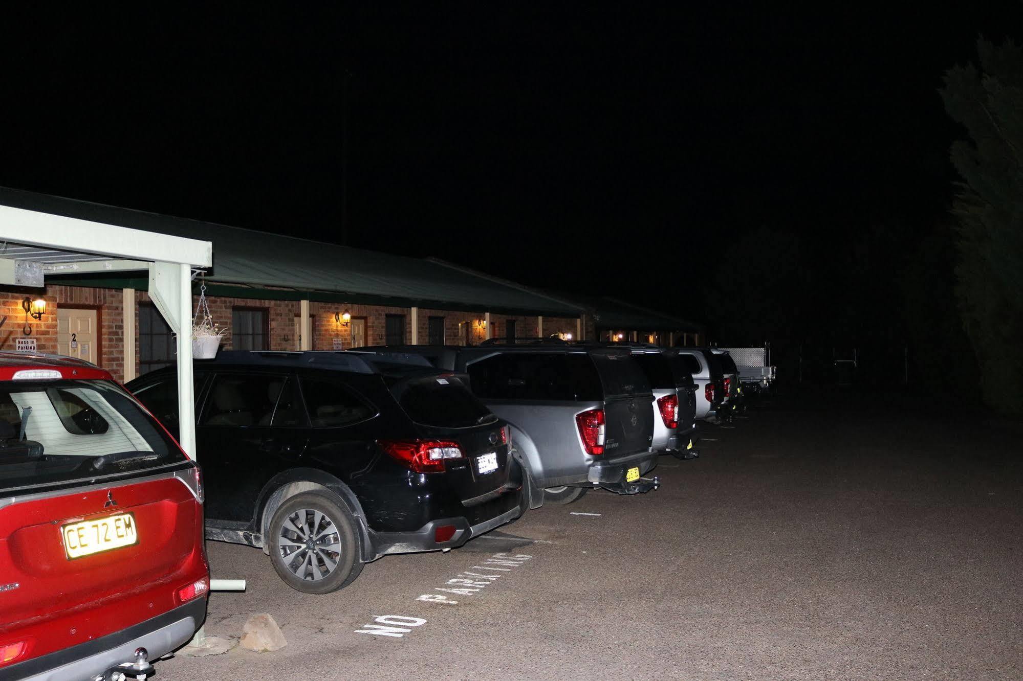 Sandstock Motor Inn 아미데일 외부 사진