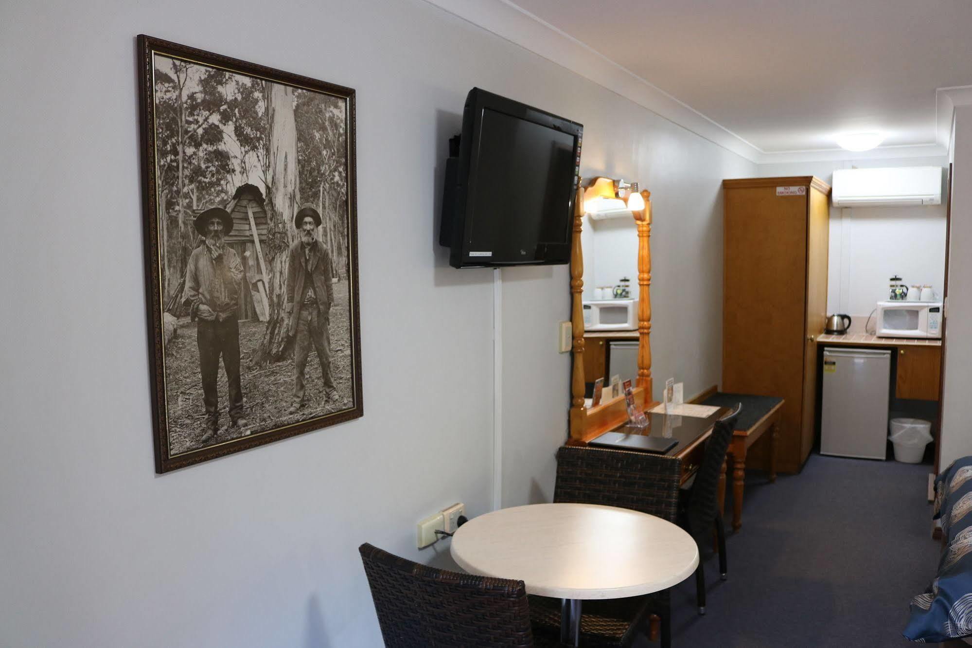 Sandstock Motor Inn 아미데일 외부 사진